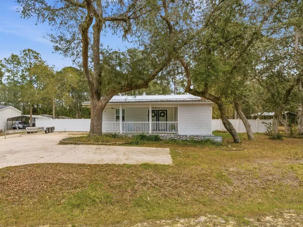 85 Marsh Dr, Freeport, FL 32439
