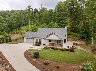 645 Silverglen Way, Hendersonville, NC 28792