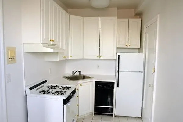 Rented by Alta Real Estate | media 5