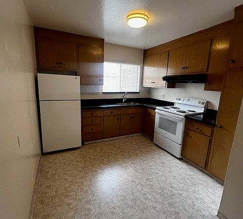 2nd image of 1255 Taraval St APT 104