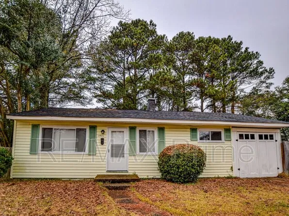 1401 River Oaks Dr, Norfolk, VA 23502