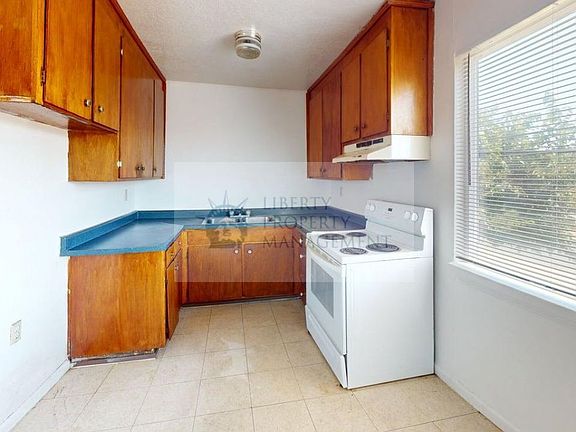 5th image of 999 E H St #23