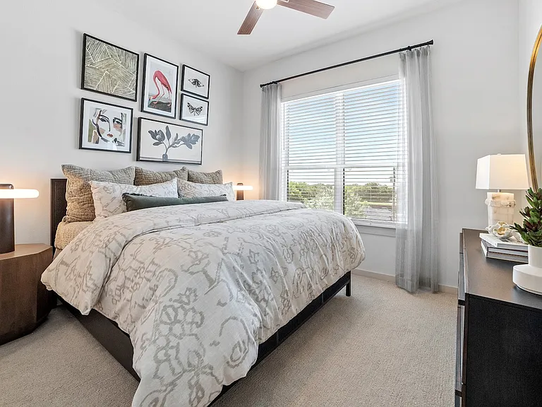 King-Size Beds Fit
