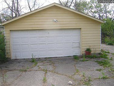 2nd image of 3803 E 147th St