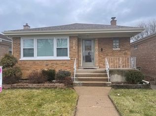 9041 S Euclid Ave, Chicago, IL 60617