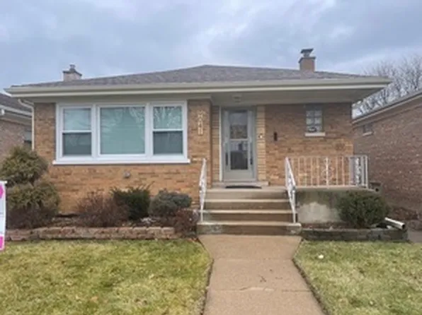 9041 S Euclid Ave, Chicago, IL 60617