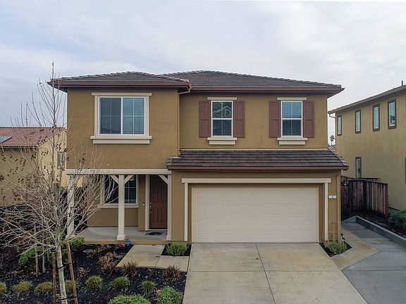 3rd image of 5 Driftwood Ln