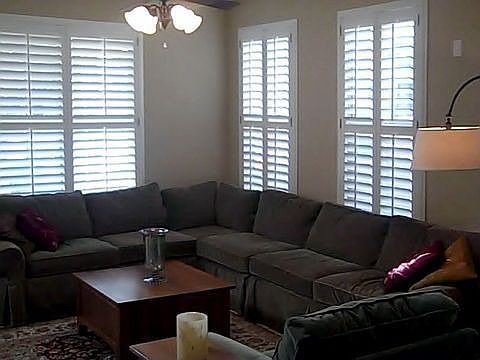C-Spacious Family Room