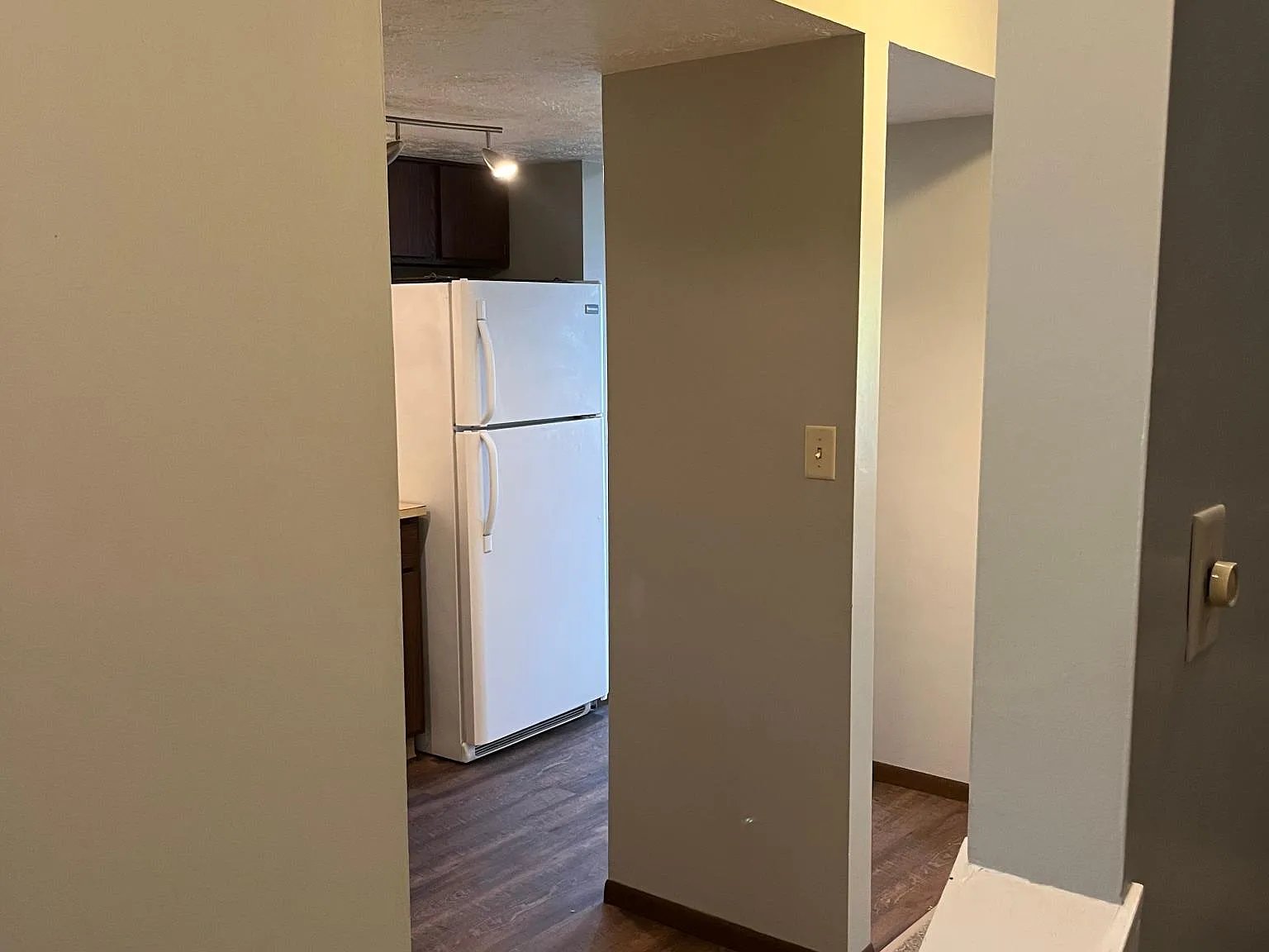 1 bed, 1.5 bath, 800 sqft, $1,200 — Photo 4