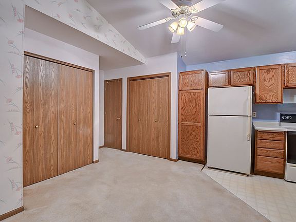 4th image of 808 Worthington Ct Unit A