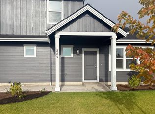 Firvilla333-337, Dallas, OR 97338