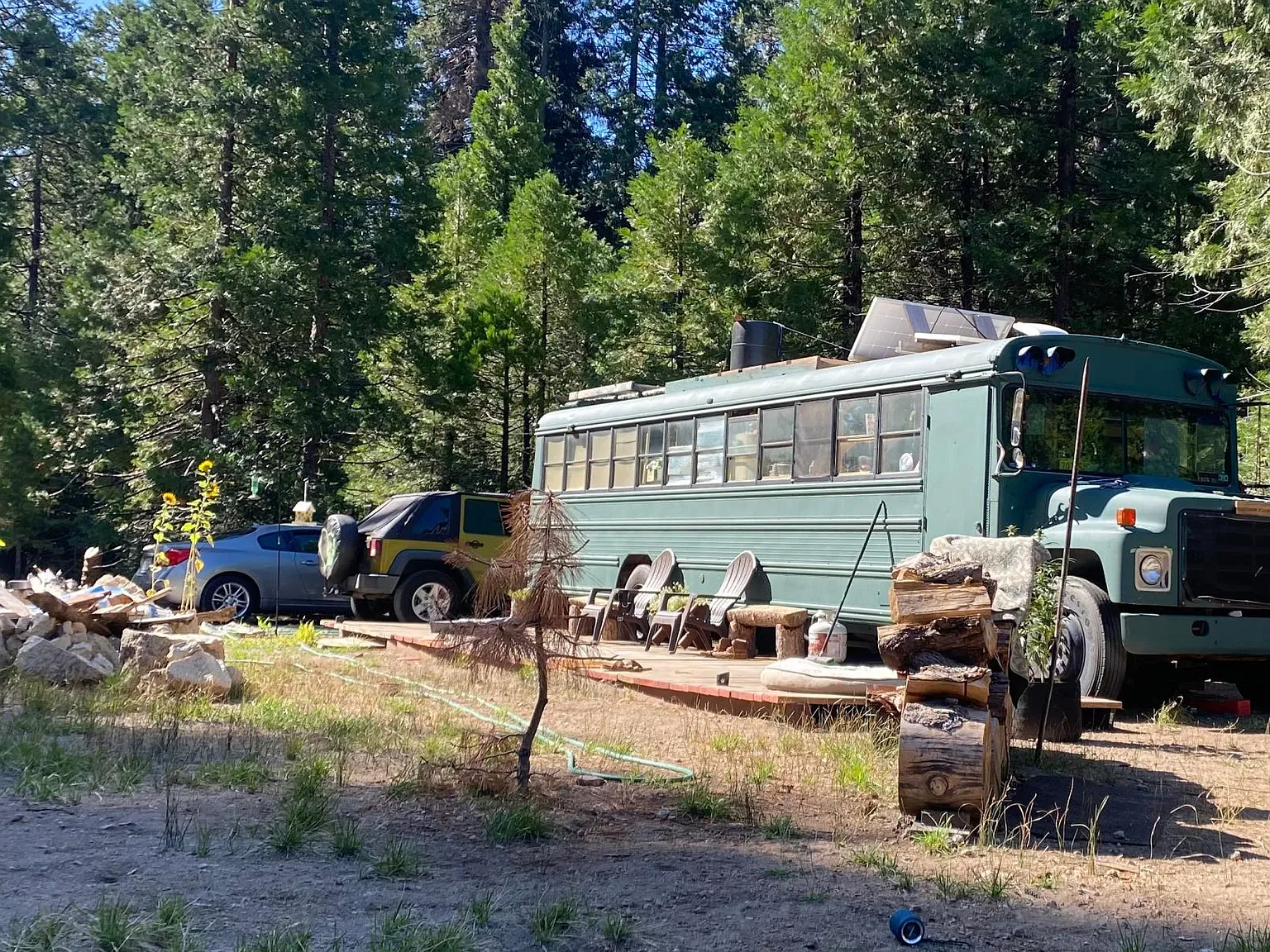 N Old Stage Rd, Mount Shasta — Photo 2