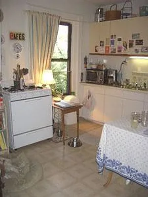 Rented by Douglas Elliman | media 37