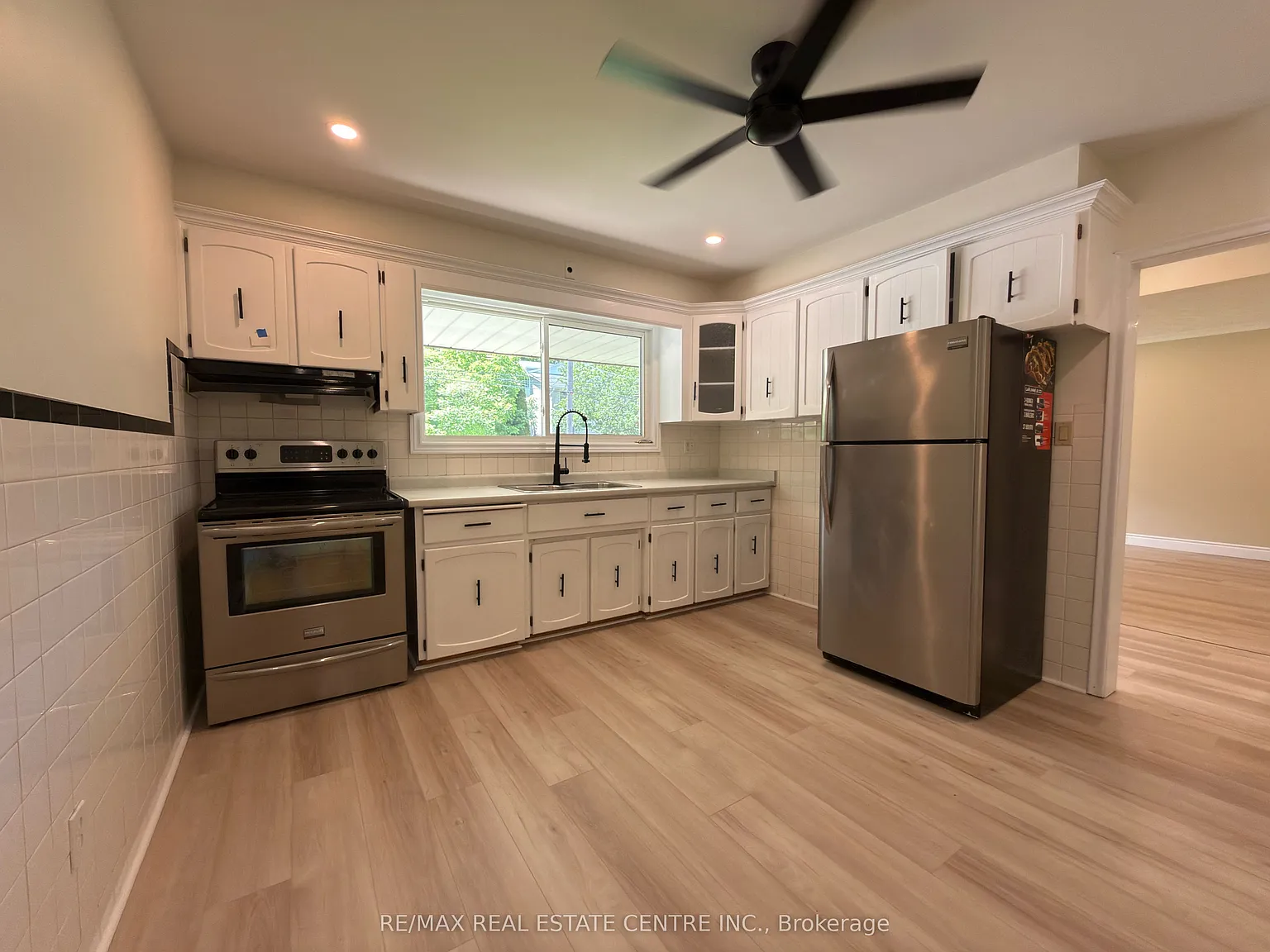 3 bed, $2,650 — Photo 4