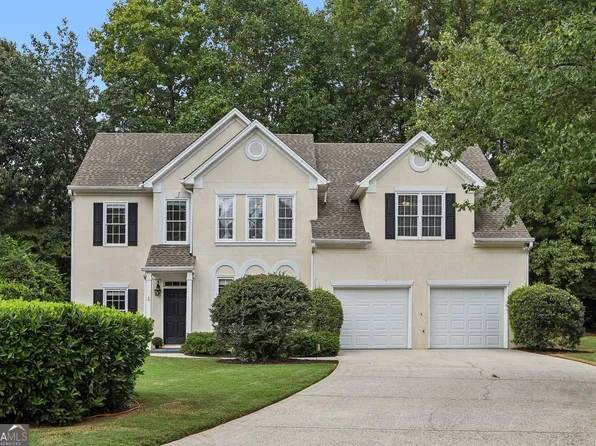 225 W Brookhollow Ct, Alpharetta, GA 30022
