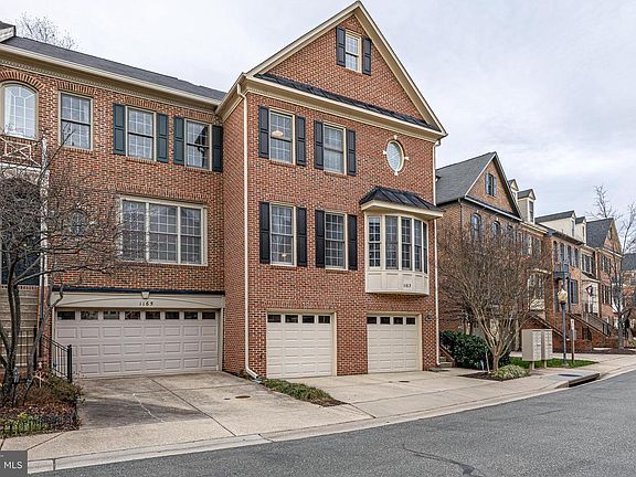 4th image of 1163 Regal Oak Dr