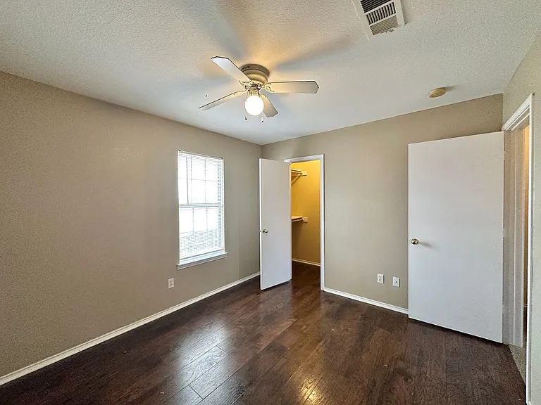 5910 Greengate — Photo 38