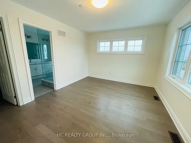 117 Thomas Frisby Jr Cres — Photo 17