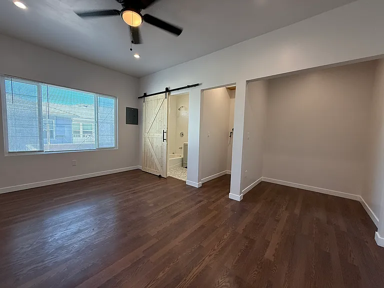 19 Granada Ave #7 — Photo 1