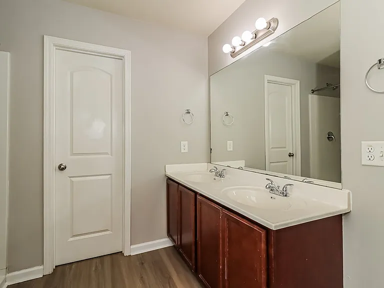16 Everett Cir — Photo 13