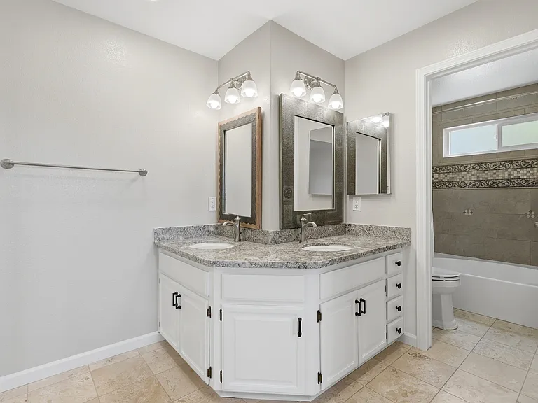 1517 David Ln — Photo 25