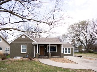 204 W 5th St, Lamar, MO 64759