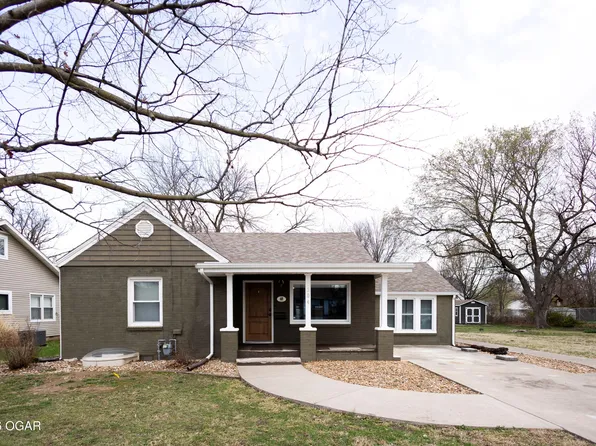 204 W 5th St, Lamar, MO 64759