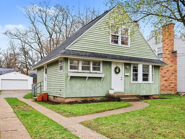 1039 Ottillia St SE, Grand Rapids, MI 49507