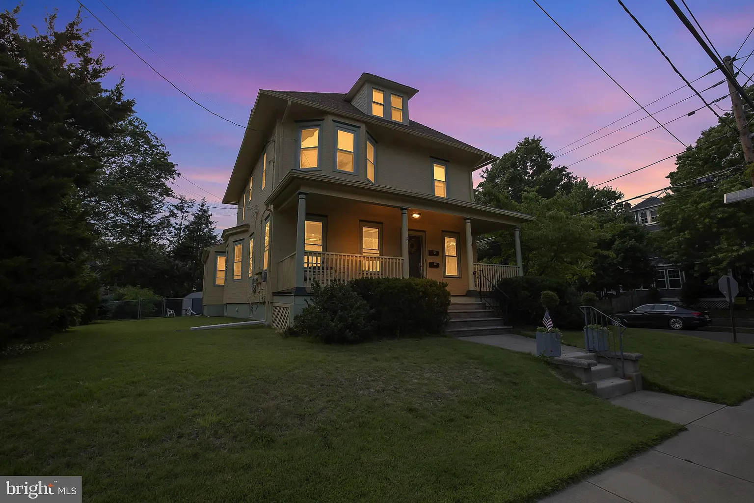 143 Woodlawn Ave photo 1