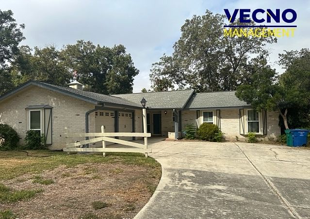 1st image of 3643 Richwood Dr