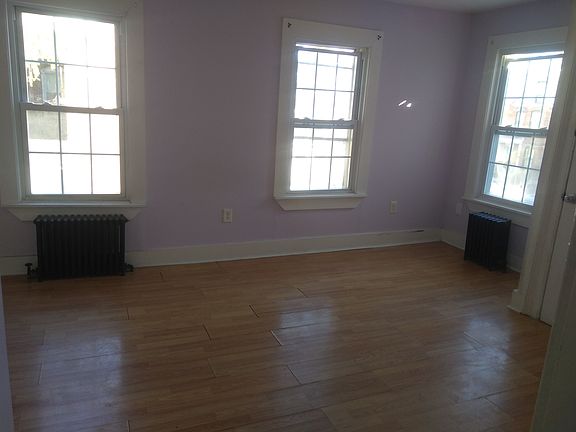 5th image of 57 Henry St #1