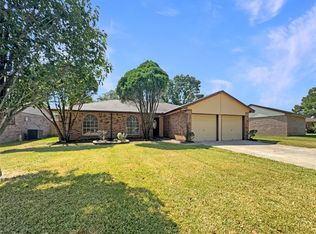 10110 Willmont Rd, La Porte, TX 77571