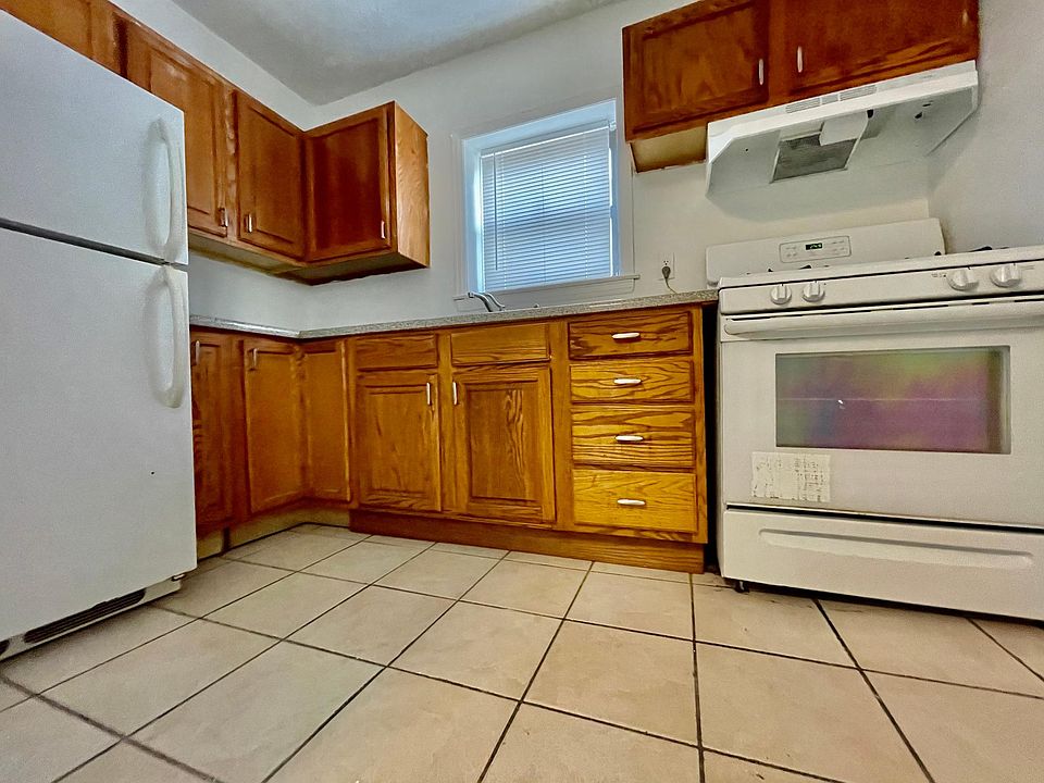 1st image of 12 Quinby Ave #11