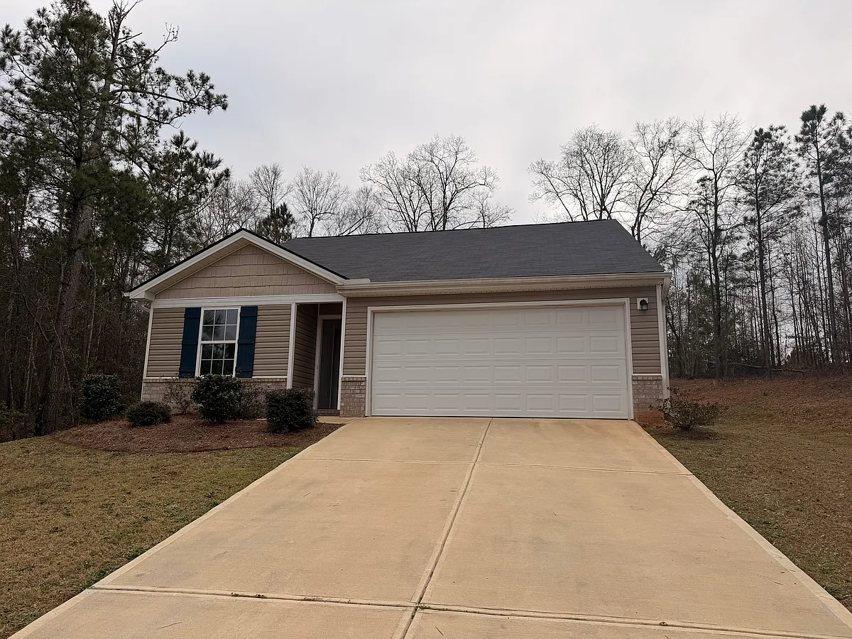 Building Photo - 241 Hallie Ln