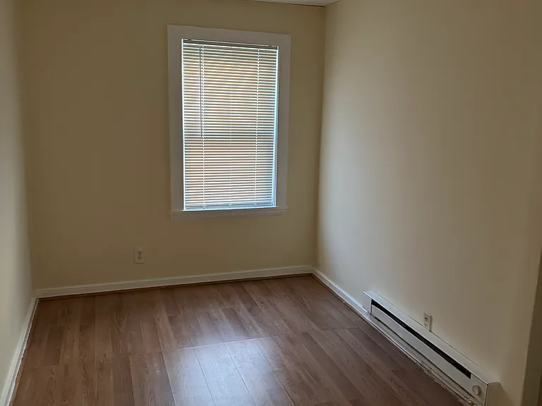 28 Linden St #2 — Photo 5
