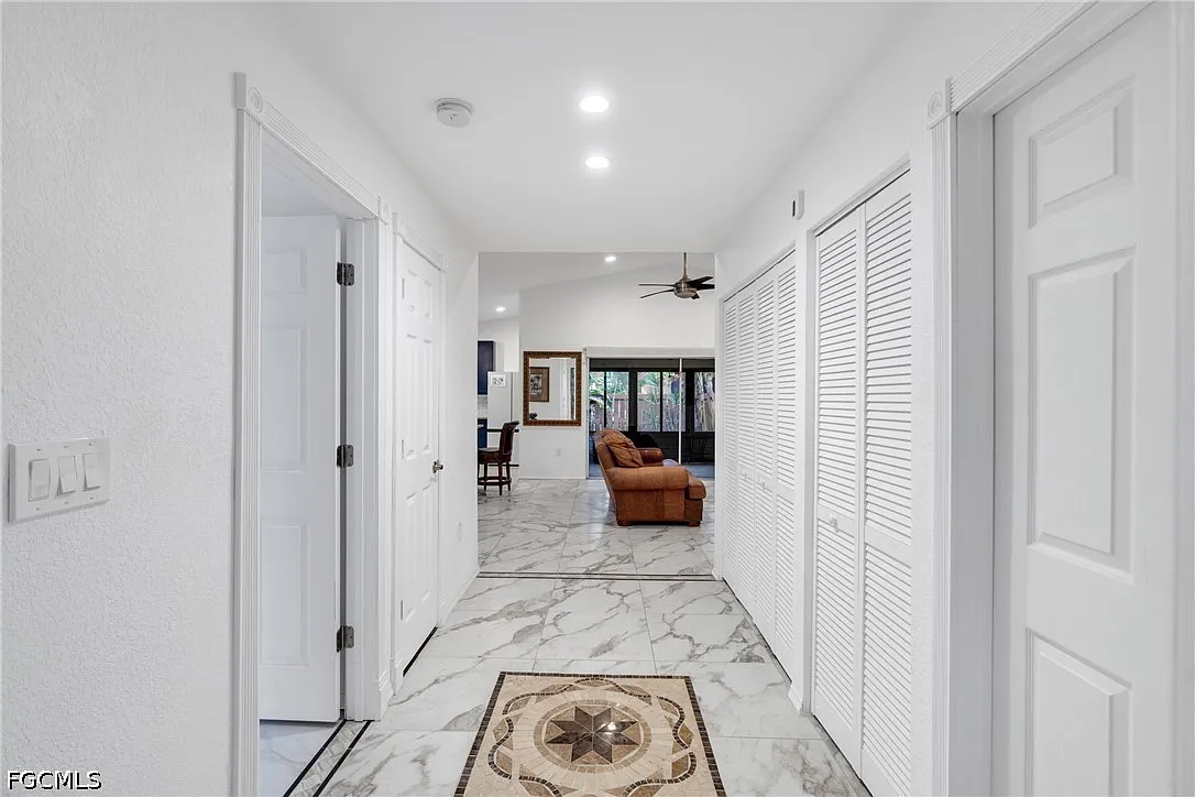 2 bed, 2.0 bath, 1153 sqft, $2,000 — Photo 4