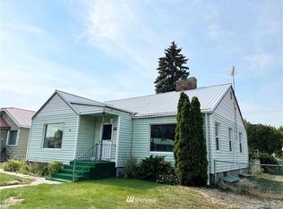 312 Ash St S, Omak, WA 98841