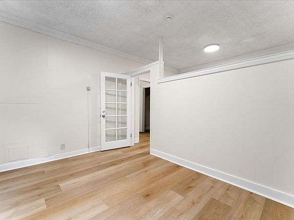 2nd image of 600 N Soto St #104