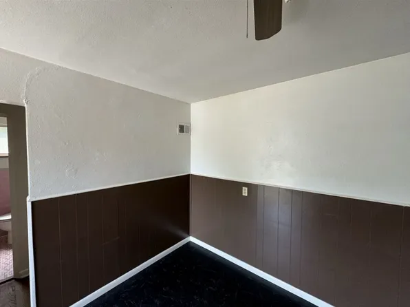 8554 Church Rd, Saint Louis, MO 63147