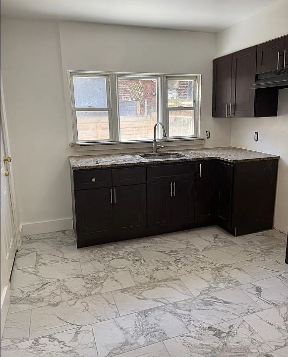 2nd image of 3132 Agate St