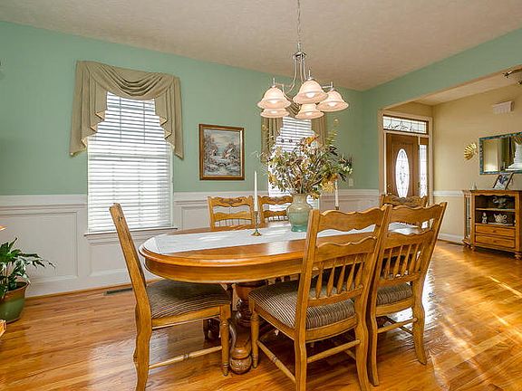 4th image of 241 Whispering Branch Ct