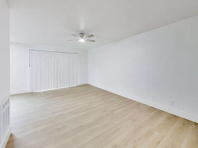 2727 Marina Boulevard — Photo 37