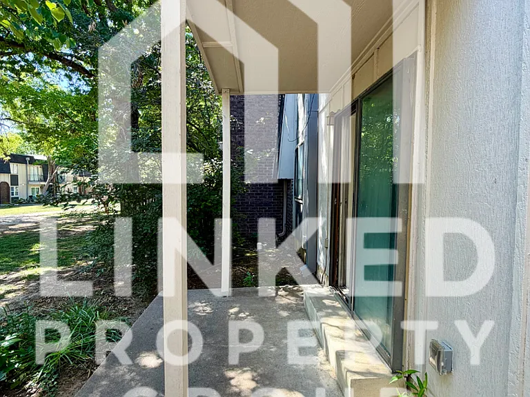 6806 S Toledo Ave #305 — Photo 5