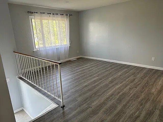 4 bed, 1666 sqft, $2,700 — Photo 3