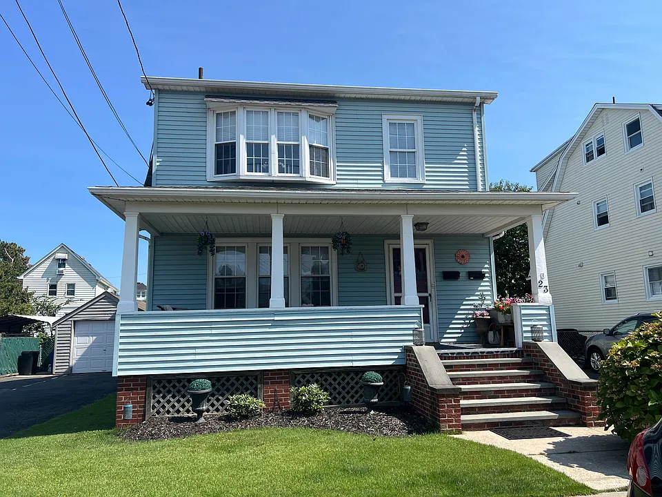 23 Koster St #1