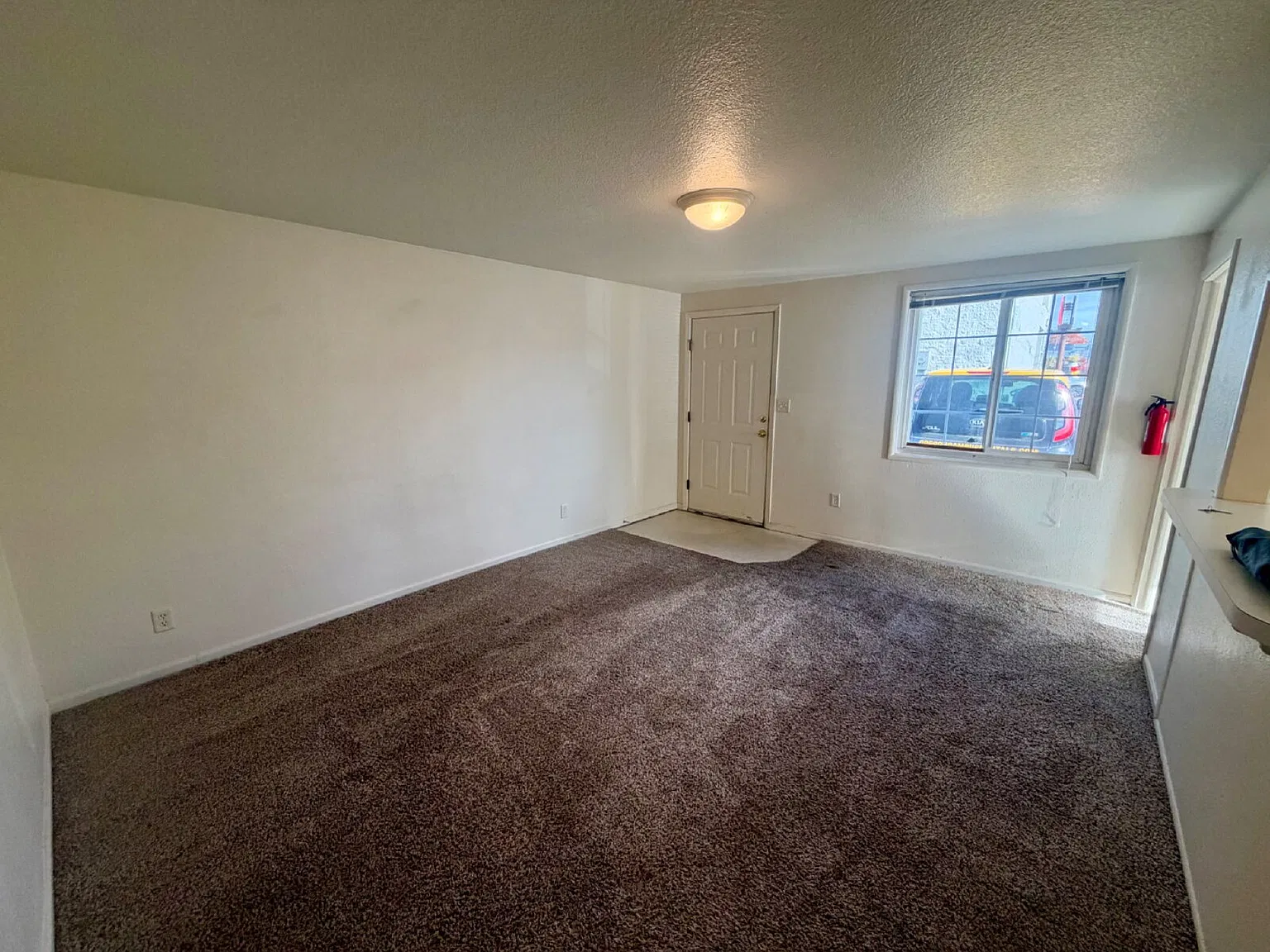 2 bed, 1.0 bath, $995 — Photo 4