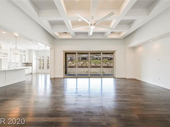 2nd image of 10921 Luna Blanca Dr