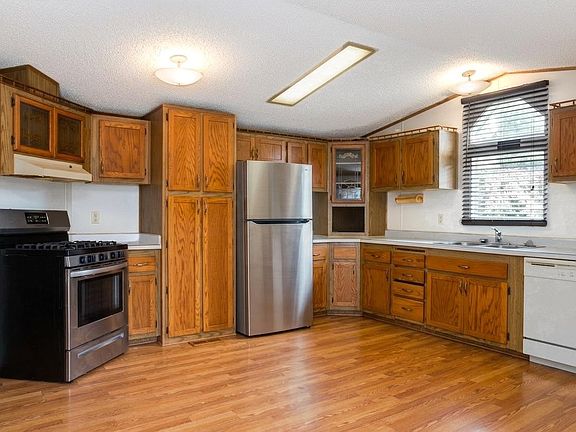 2nd image of 111000 Highway 10 NW