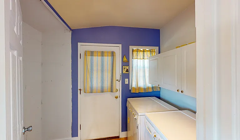 208 W Broadbent Dr — Photo 12