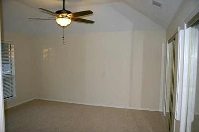 5th image of 641 Phillips Dr